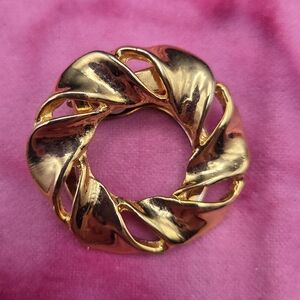 791.  Gold-Tone Twisted Brooch